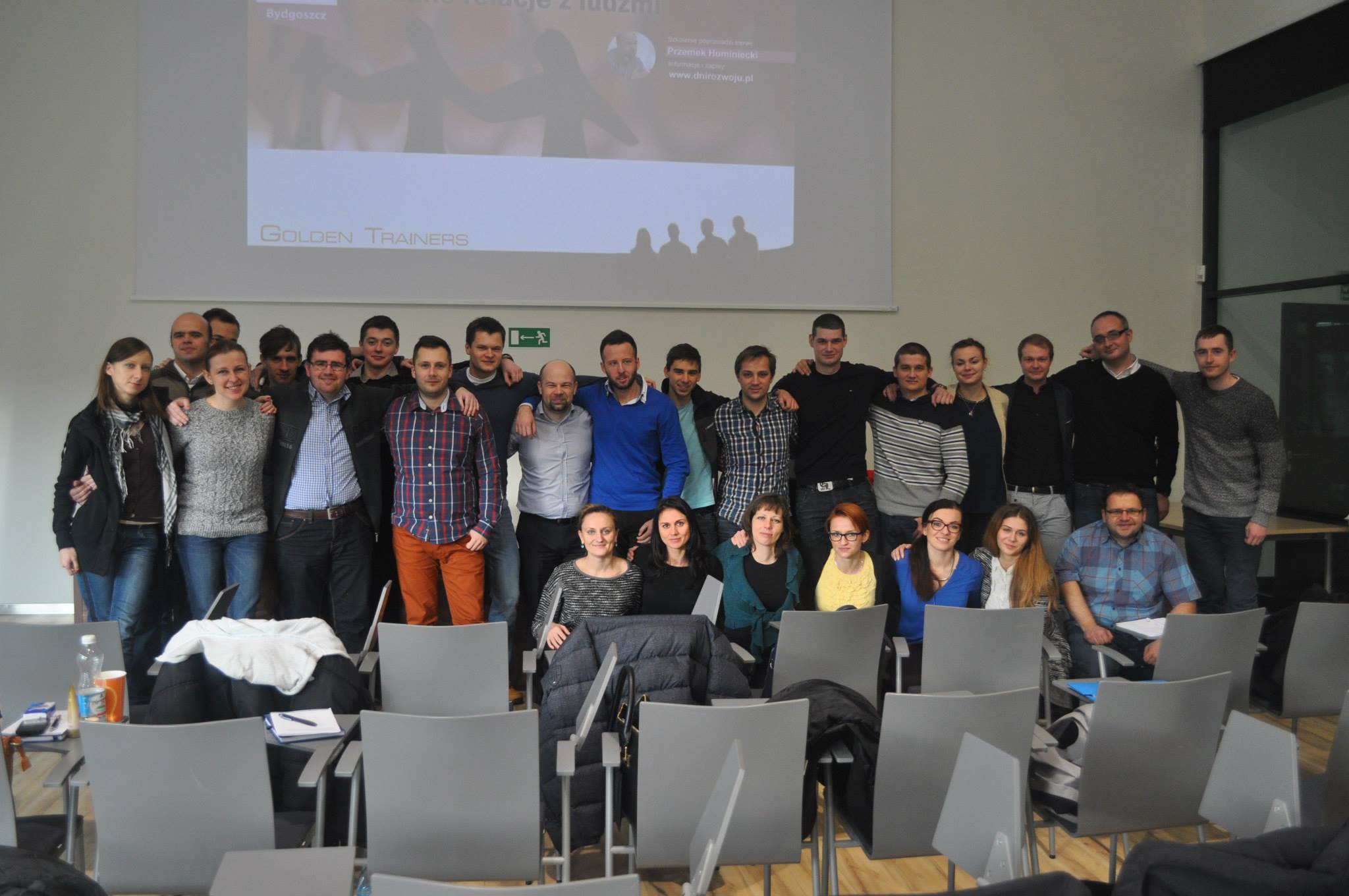 Dołączenie do grupy rozwoju osobistego FUTURO.